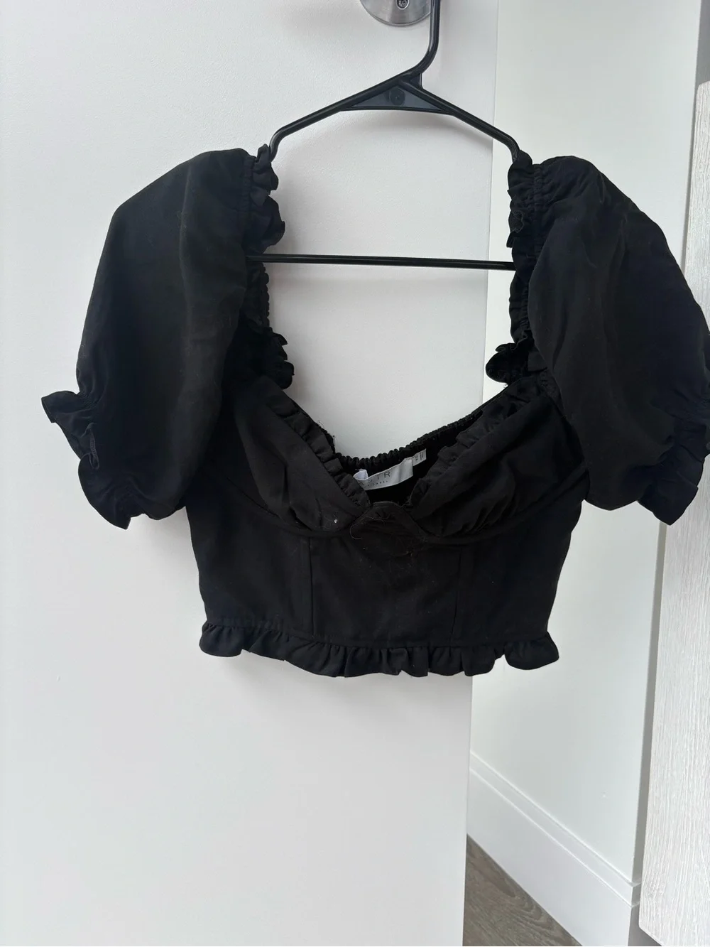 Astr Black Puff Sleeve Cropped Top with Ruffle Hem
